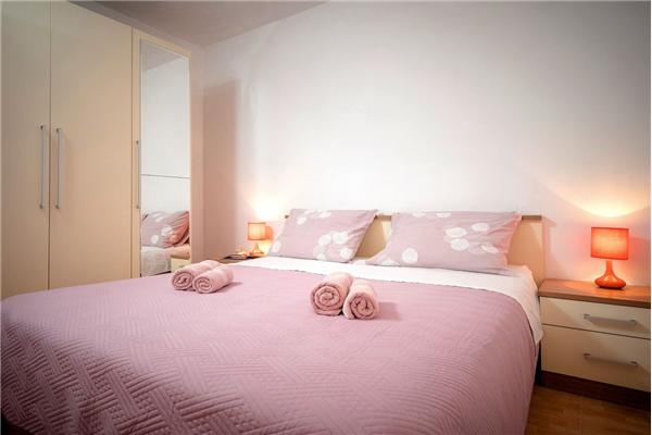 House K1, for 10 persons