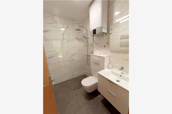 House K1, for 10 persons