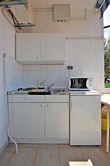 Room S1, for 3 persons