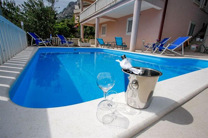 Apartments Adriatic Blue with pool