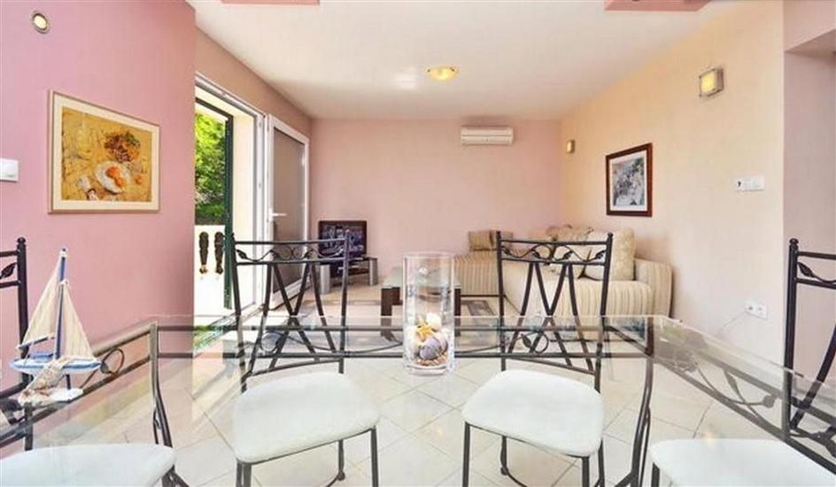 House K1, for 8 persons