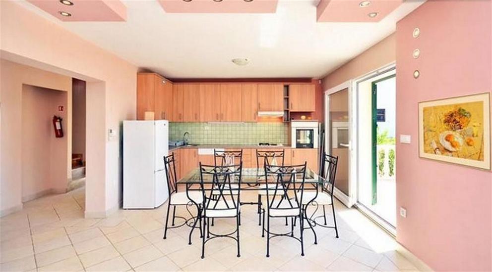 House K1, for 8 persons