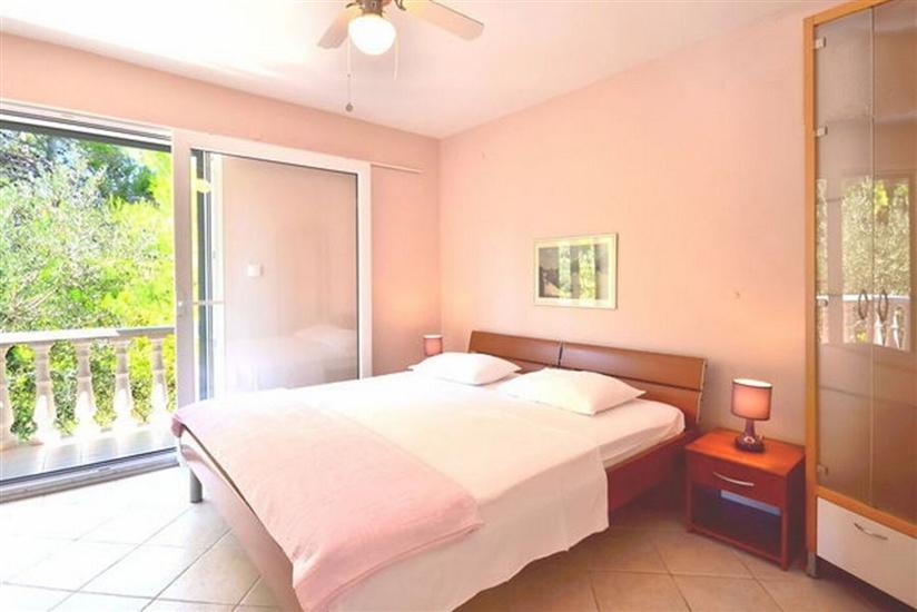 House K1, for 8 persons