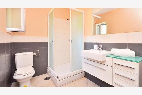 House K1, for 8 persons