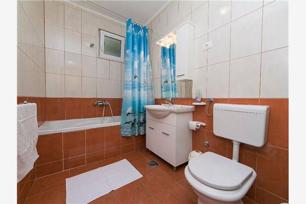Apartment A2, for 4 persons