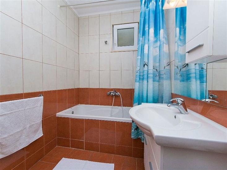 Apartment A2, for 4 persons