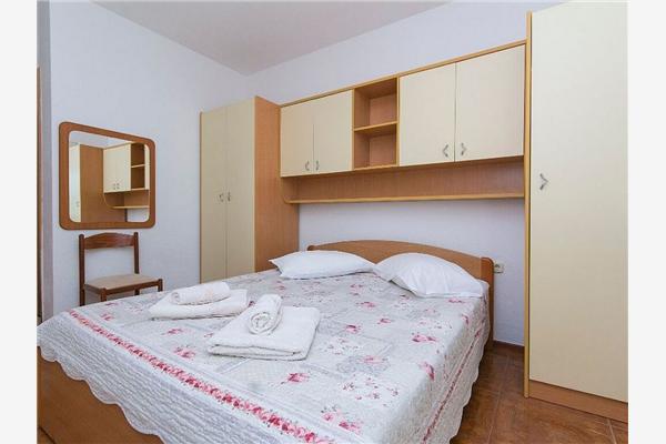 Apartment A2, for 4 persons