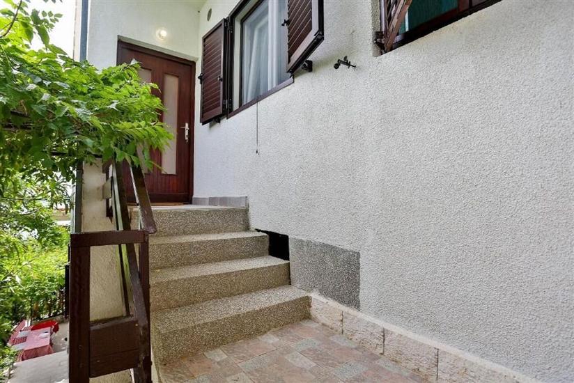 Apartment A1, for 6 persons