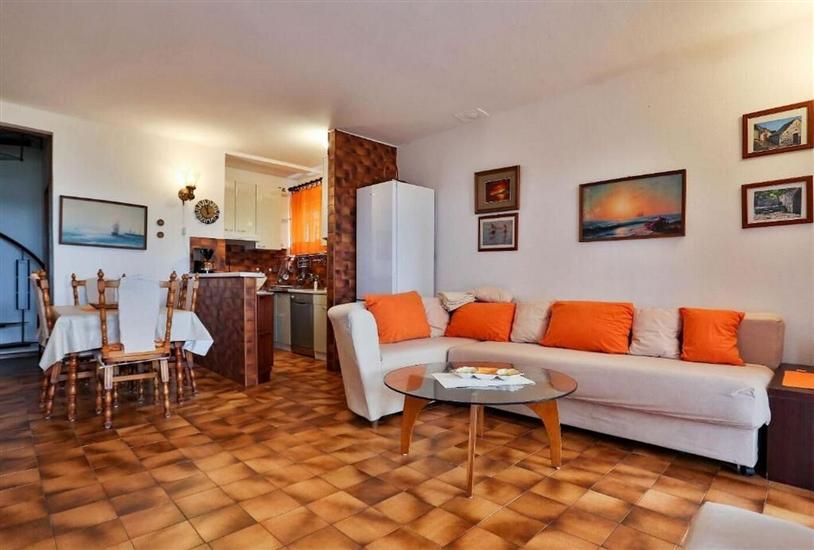 Apartment A1, for 6 persons