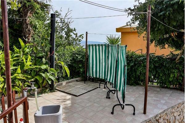 Apartment A1, for 6 persons