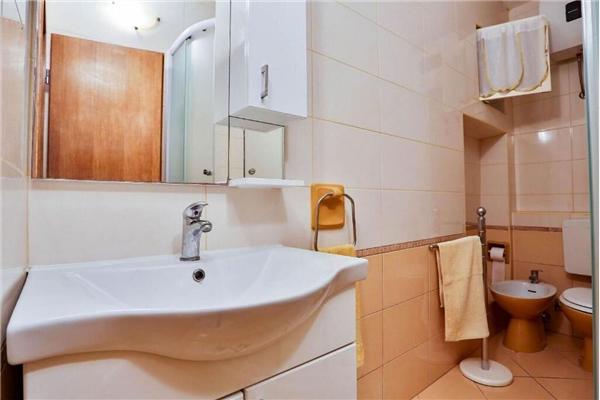 Apartment A1, for 6 persons