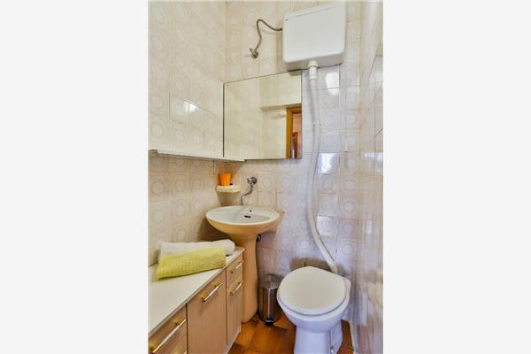Apartment A1, for 6 persons