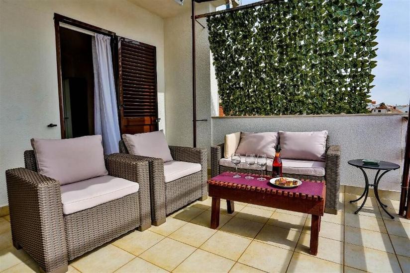 Apartment A1, for 6 persons