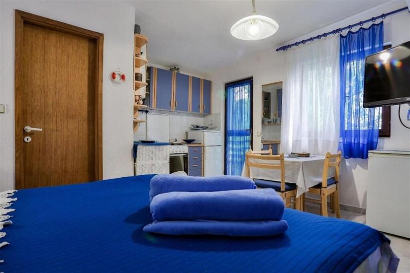 Apartment A2, for 3 persons