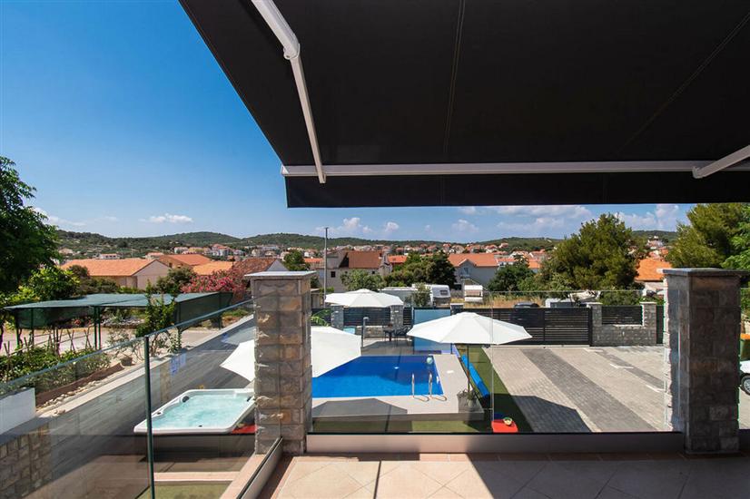 Apartment A1, for 6 persons