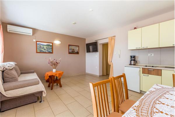 Apartment A1, for 2 persons