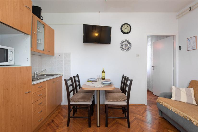 Apartment A2, for 3 persons