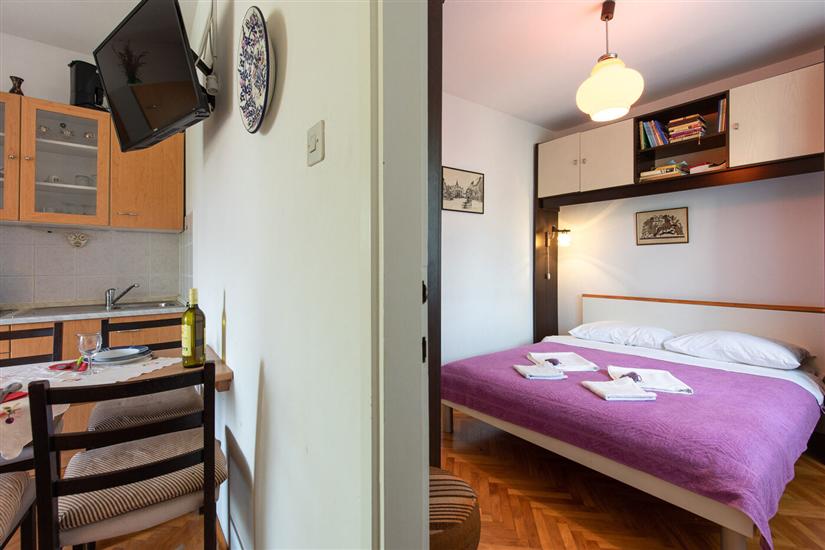 Apartment A2, for 3 persons