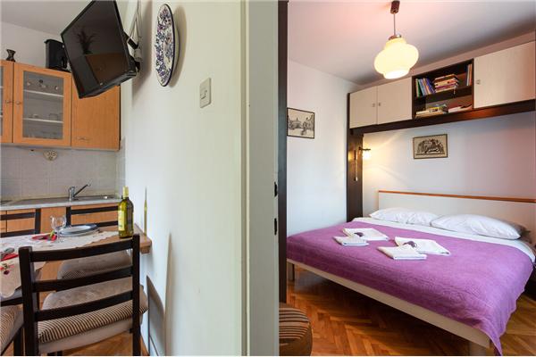 Apartment A2, for 3 persons