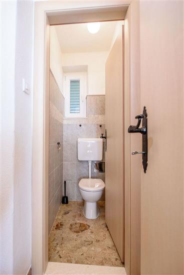 Apartment A3, for 6 persons