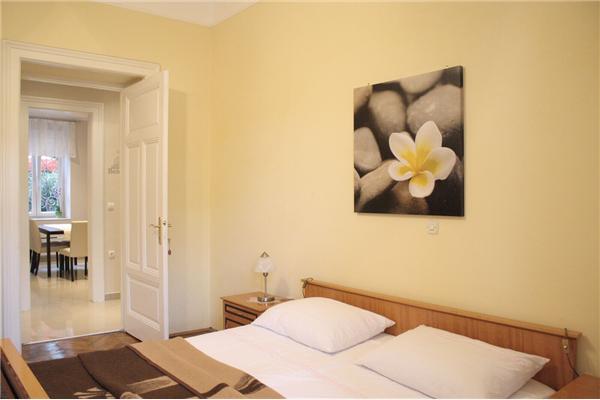 Apartment A1, for 5 persons