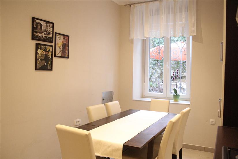 Apartment A1, for 5 persons
