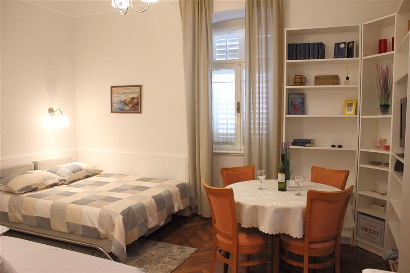 Apartment A2, for 3 persons
