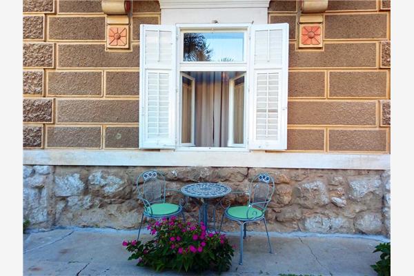 Apartment A2, for 3 persons