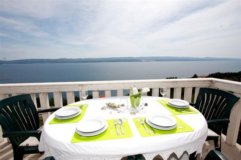 Apartment A5, for 5 persons