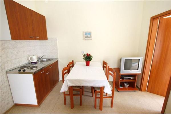 Apartment A5, for 5 persons