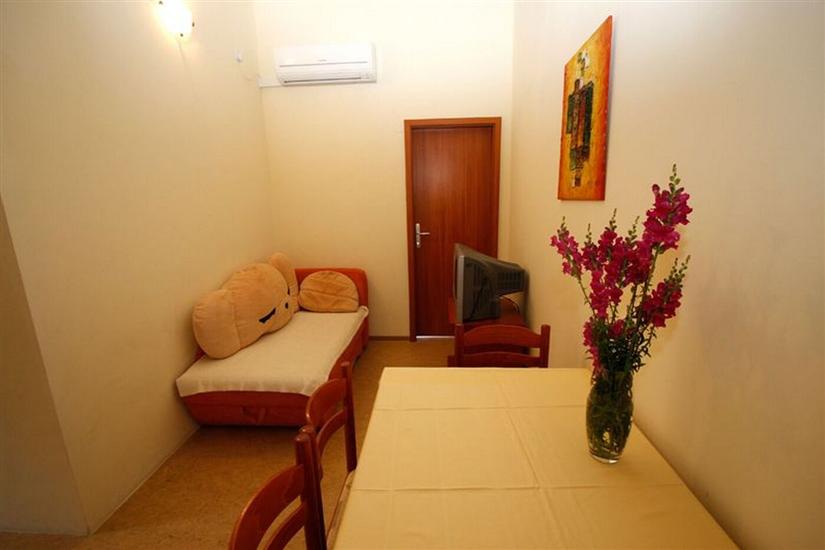 Apartment A6, for 5 persons