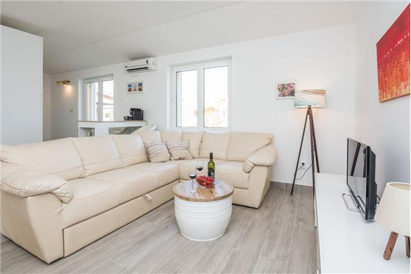 Apartment A1, for 6 persons