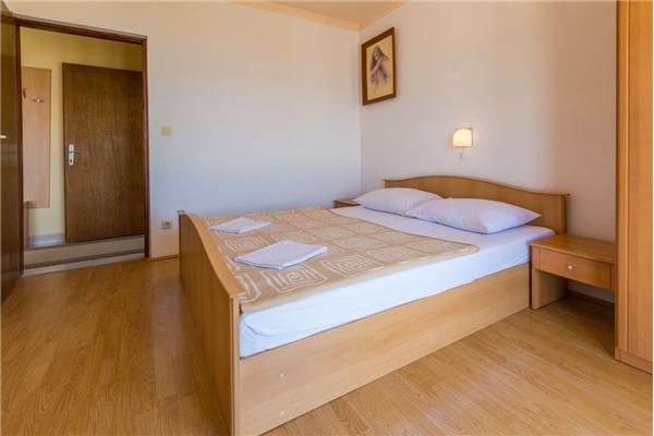 Apartment A2, for 7 persons