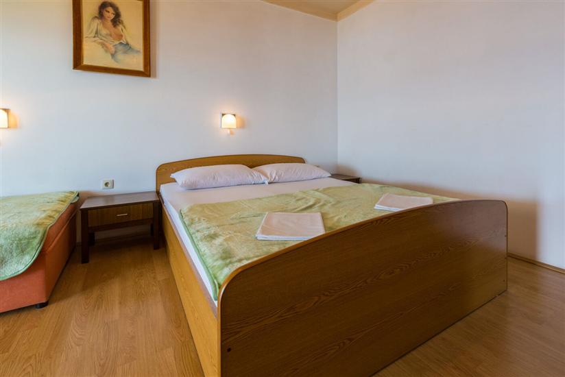 Apartment A2, for 7 persons