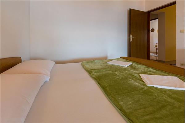 Apartment A2, for 7 persons