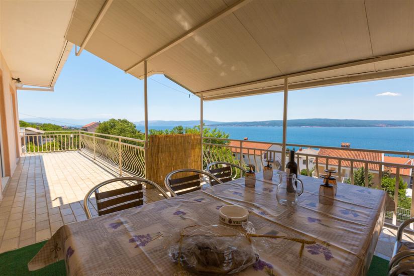 Apartment A2, for 7 persons