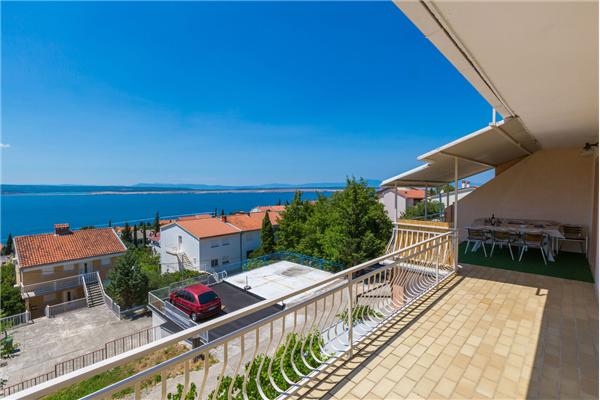 Apartment A2, for 7 persons