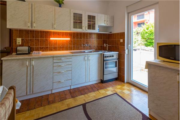 Apartment A2, for 7 persons