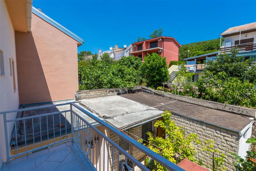 Apartment A2, for 7 persons