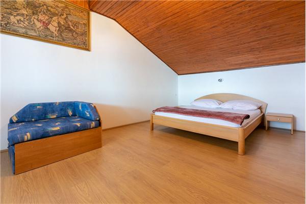 Apartment A3, for 5 persons