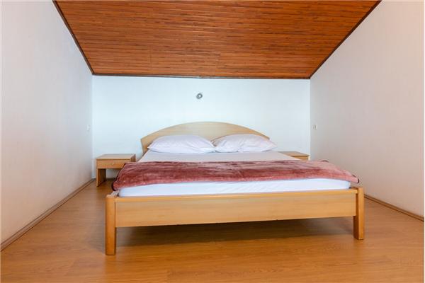 Apartment A3, for 5 persons