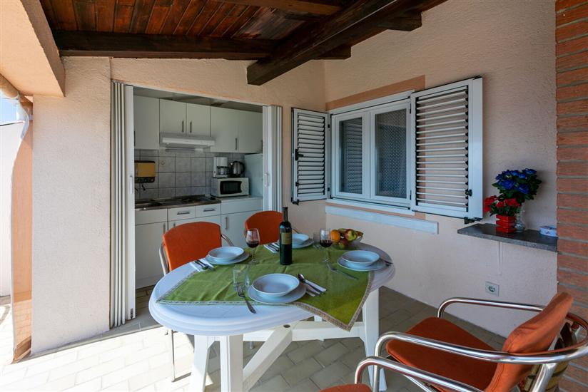 Apartment A3, for 5 persons