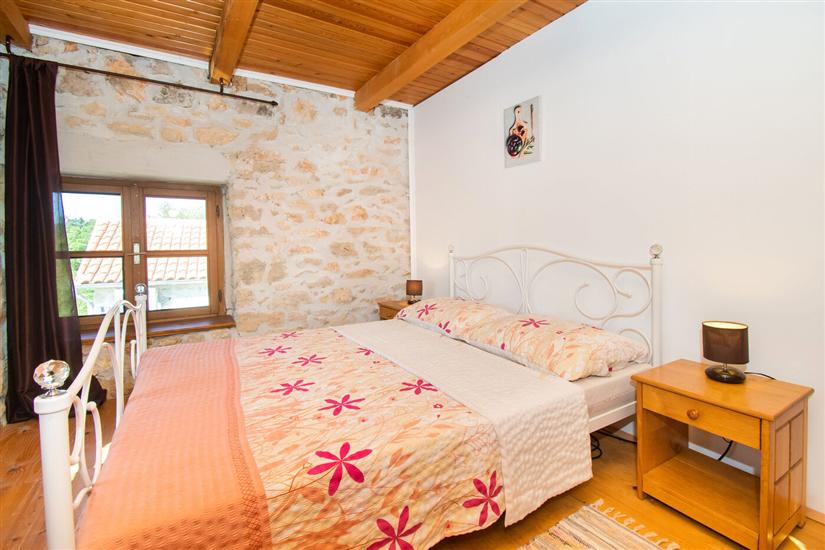 House K1, for 10 persons