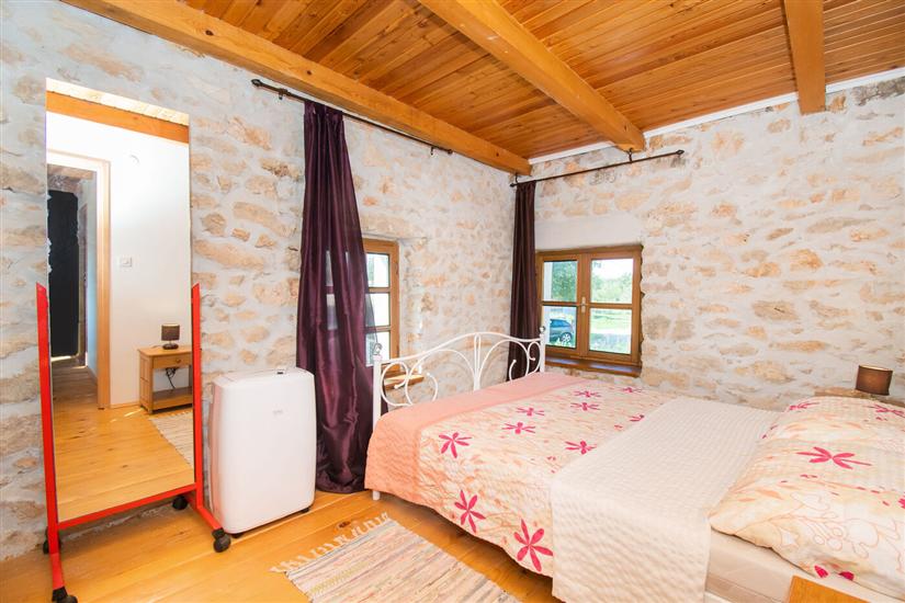 House K1, for 10 persons