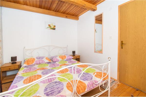 House K1, for 10 persons