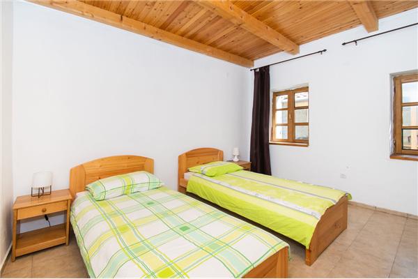 House K1, for 10 persons