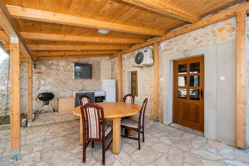 House K1, for 10 persons