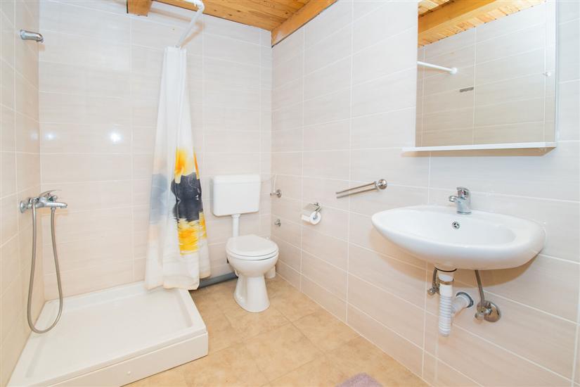 House K1, for 10 persons