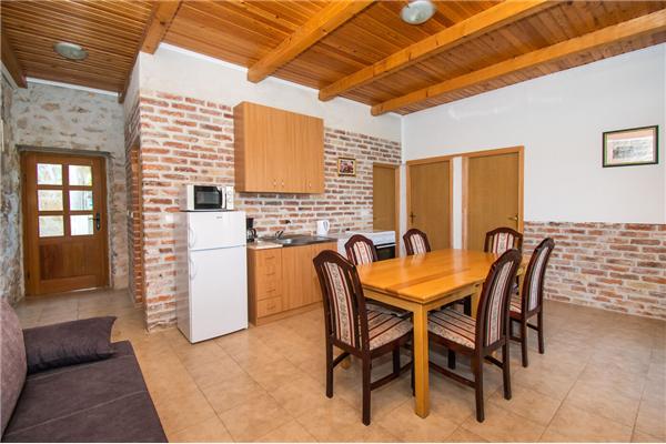 House K1, for 8 persons