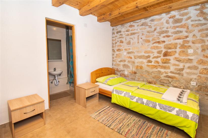 House K1, for 8 persons